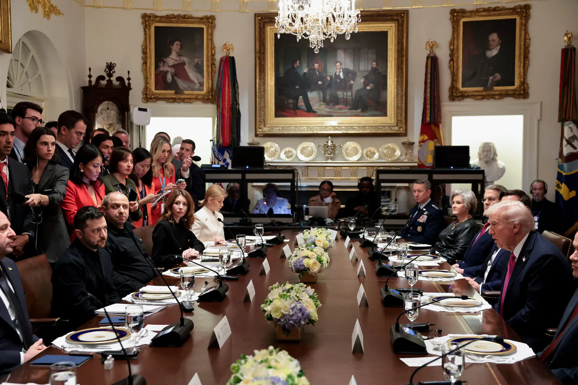 Вибори під час війни: чому Зеленський різко змінив позицію і що вимагатиме від США